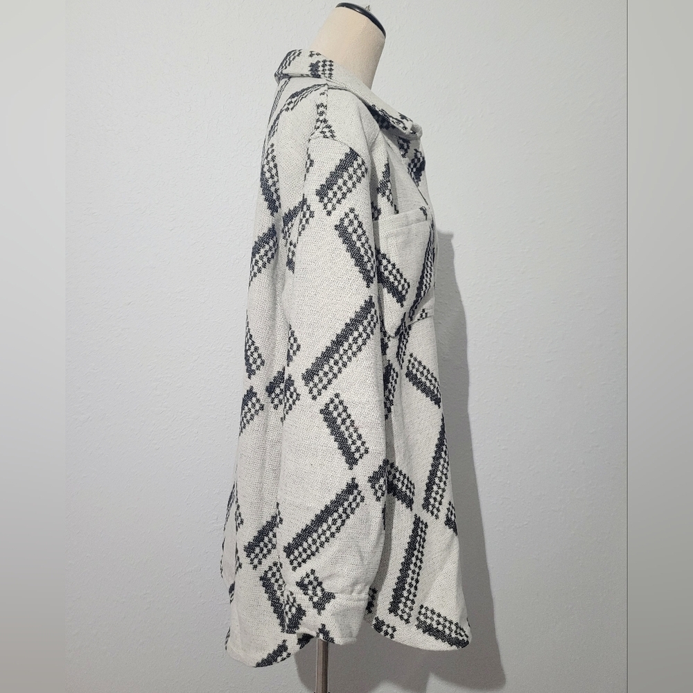 Maurices Aztec Shacket Jacket Women’s Large Cream Black Western Boho Wool Blend - Picture 4 of 14
